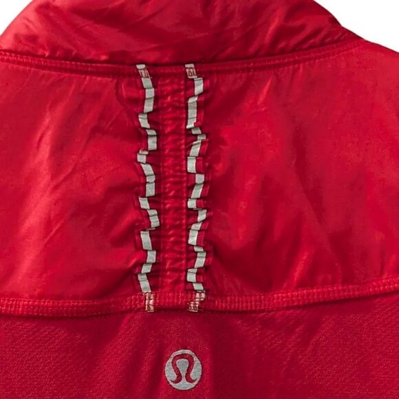Lululemon Run: Track Time Jacket Currant Red Women's 4 Lightweight Zip Up - Picture 11 of 11